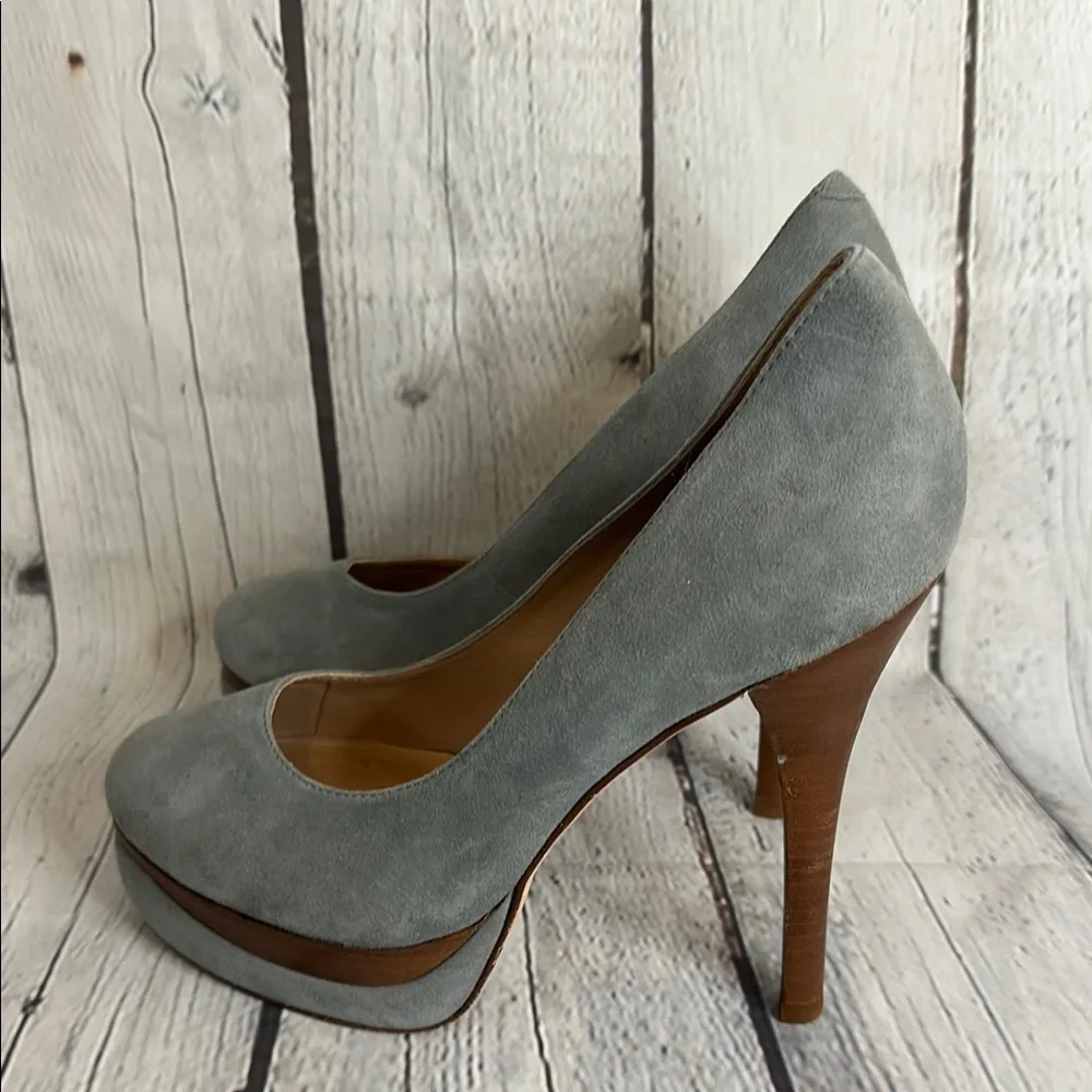 Pour la Victoire Gray Suede Platform Pumps